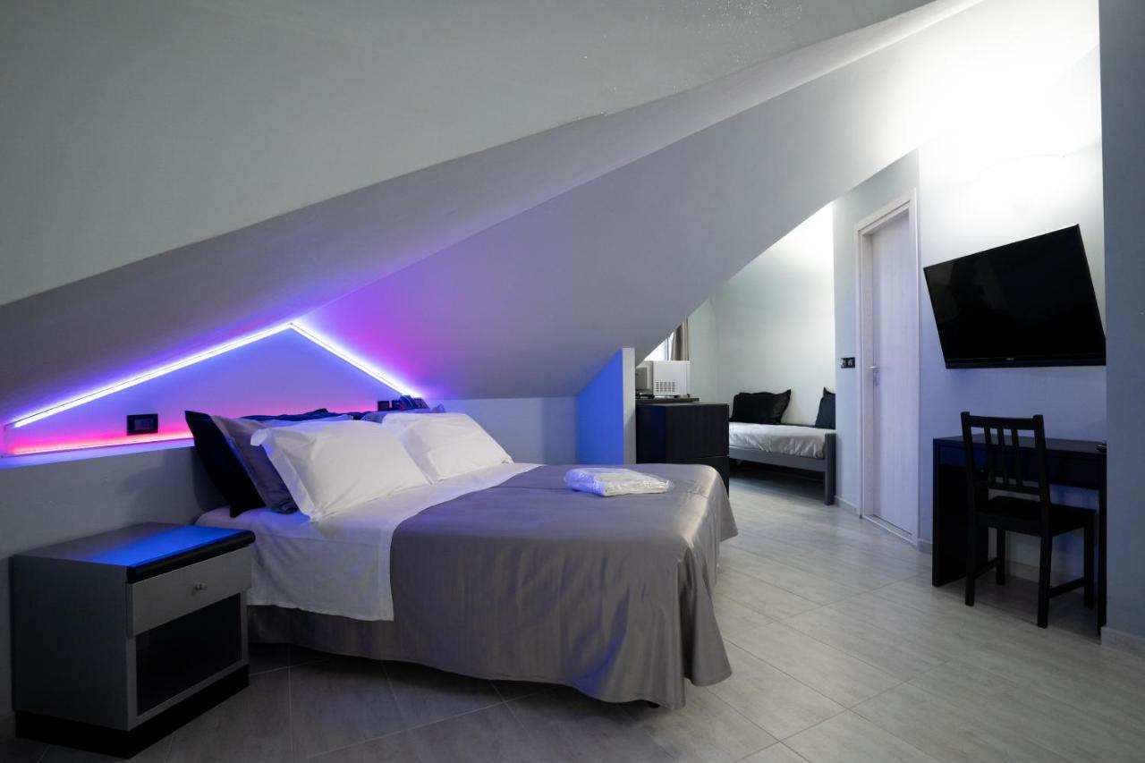 J Hotel ออร์บาสซาโน ภายนอก รูปภาพ